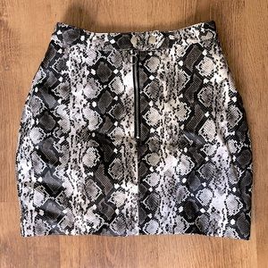 Fashion Nova snakeskin skirt